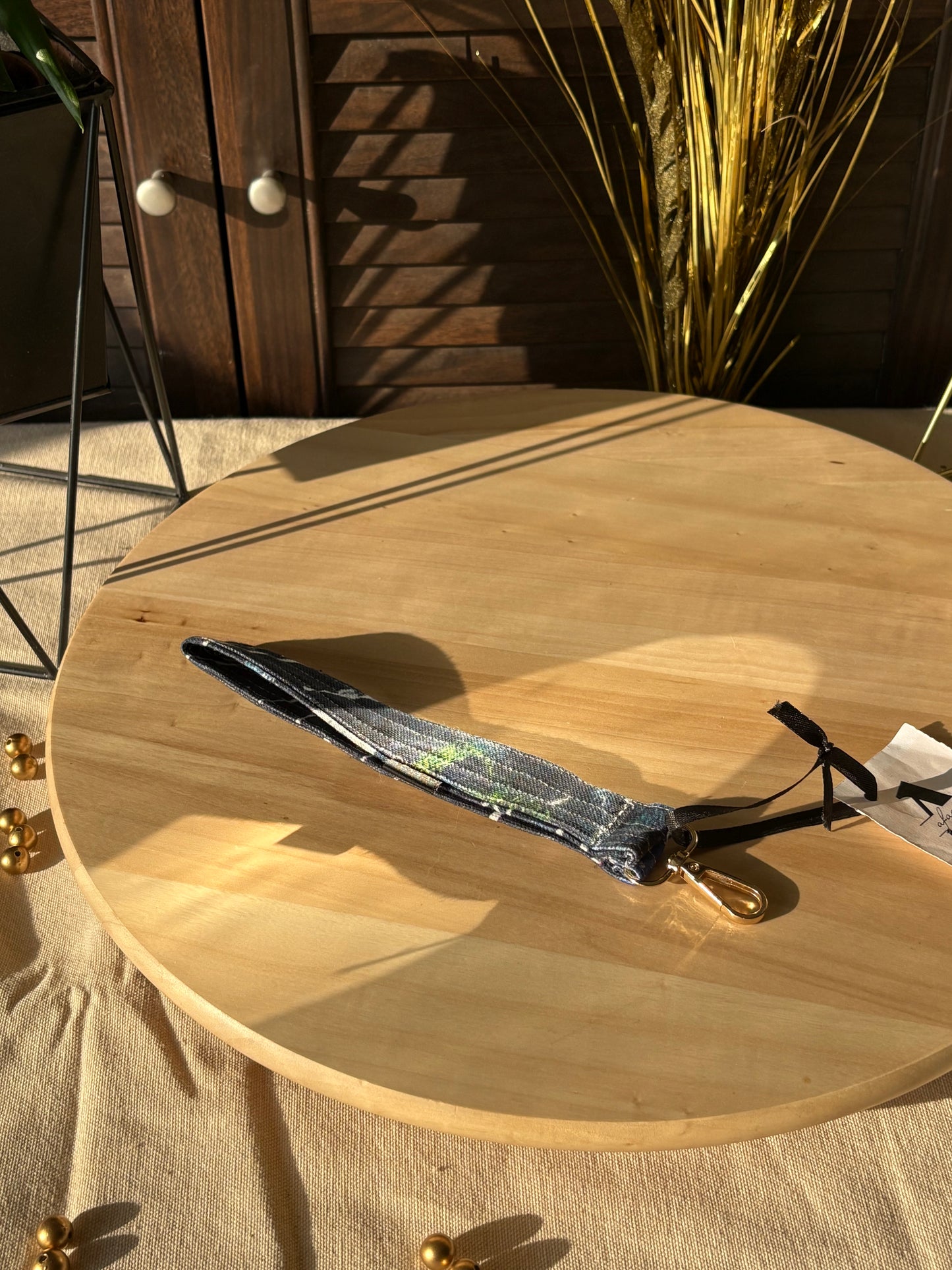 Garage grunge keychain fob